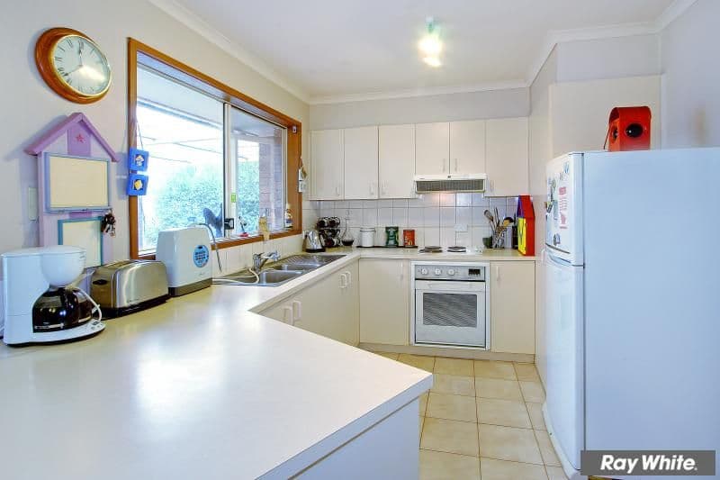 72 Ellinbank Crescent, MORNINGTON VIC 3931, Mornington - Thumbnail 8