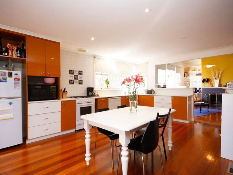 211 Roslyn Road, BELMONT VIC 3216, Belmont - Thumbnail 2
