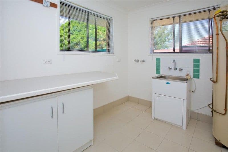 22 Brockhouse Street, UPPER MOUNT GRAVATT QLD 4122, Upper Mount Gravatt - Thumbnail 8