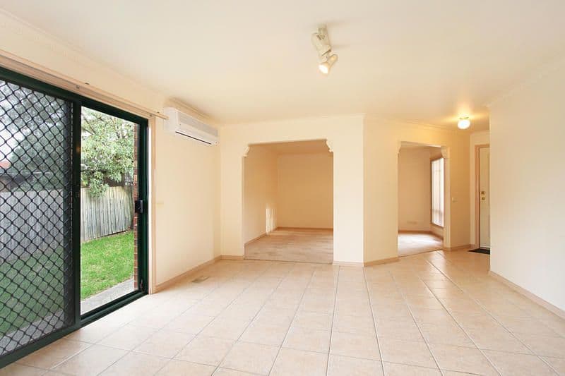 8 Leumear Street, OAKLEIGH EAST VIC 3166, Oakleigh East - Thumbnail 2