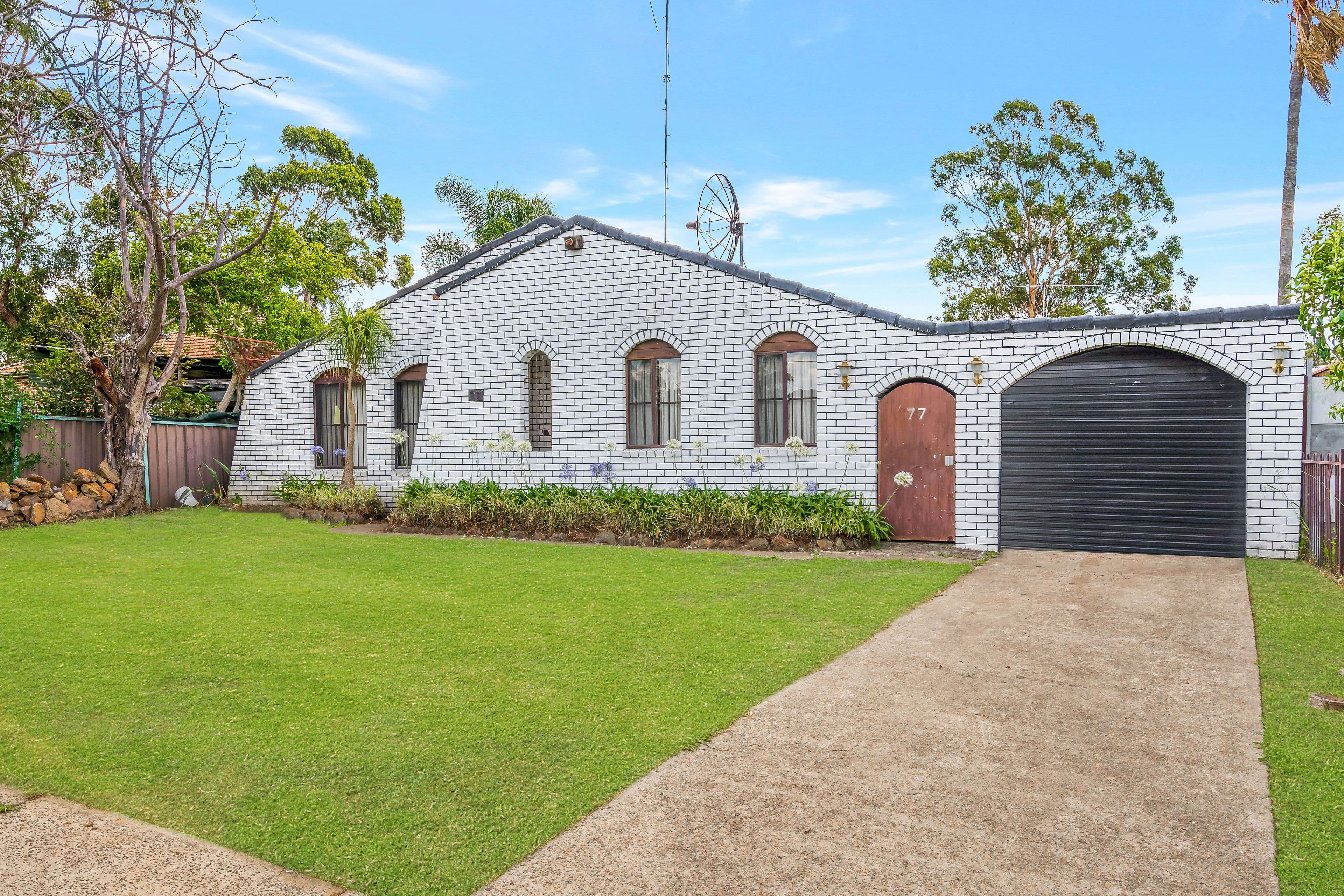 2/2-4 Patrick Street, Willoughby, Green Valley - Thumbnail 2