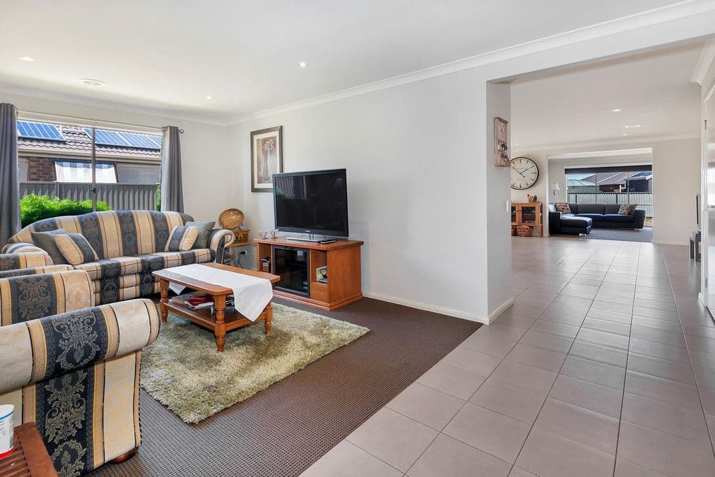 113 Cuthberts Road, Alfredton VIC 3350, Alfredton - Thumbnail 2