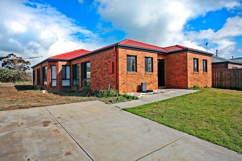 14  Semillion Place, WAURN PONDS VIC 3216, Waurn Ponds - Thumbnail 2