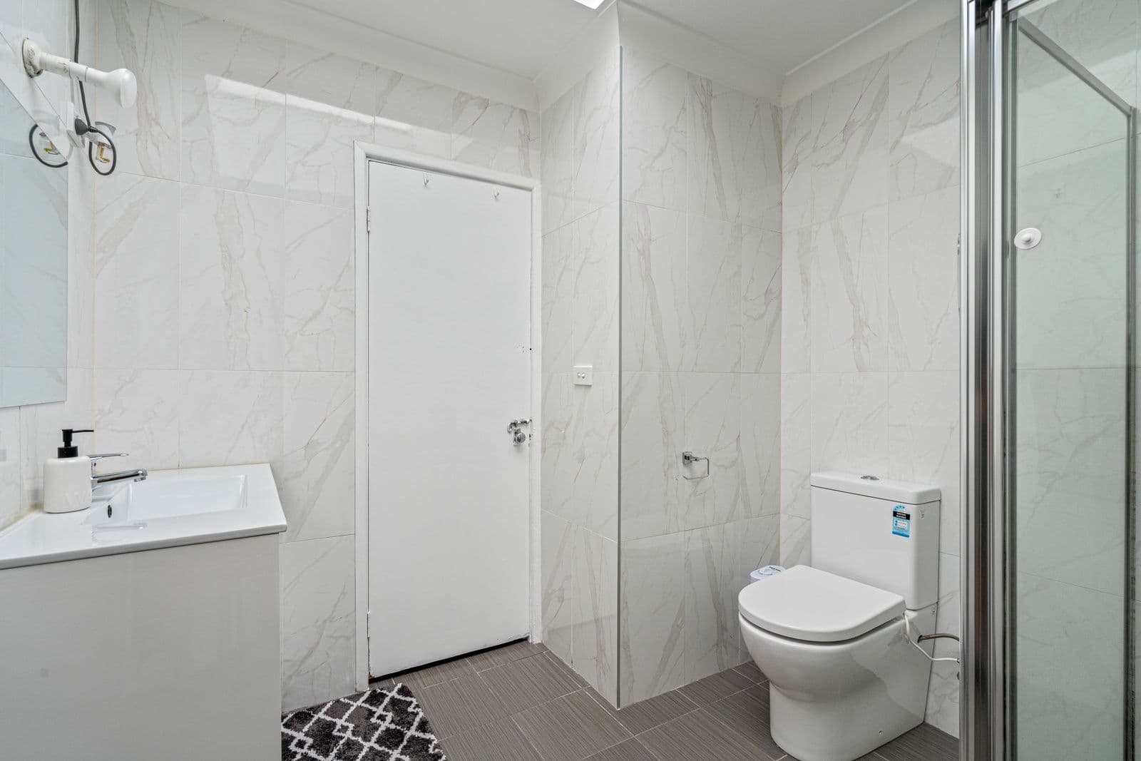 26 + 26A Tasman Parade, Fairfield West NSW 2165, Fairfield West - Thumbnail 6
