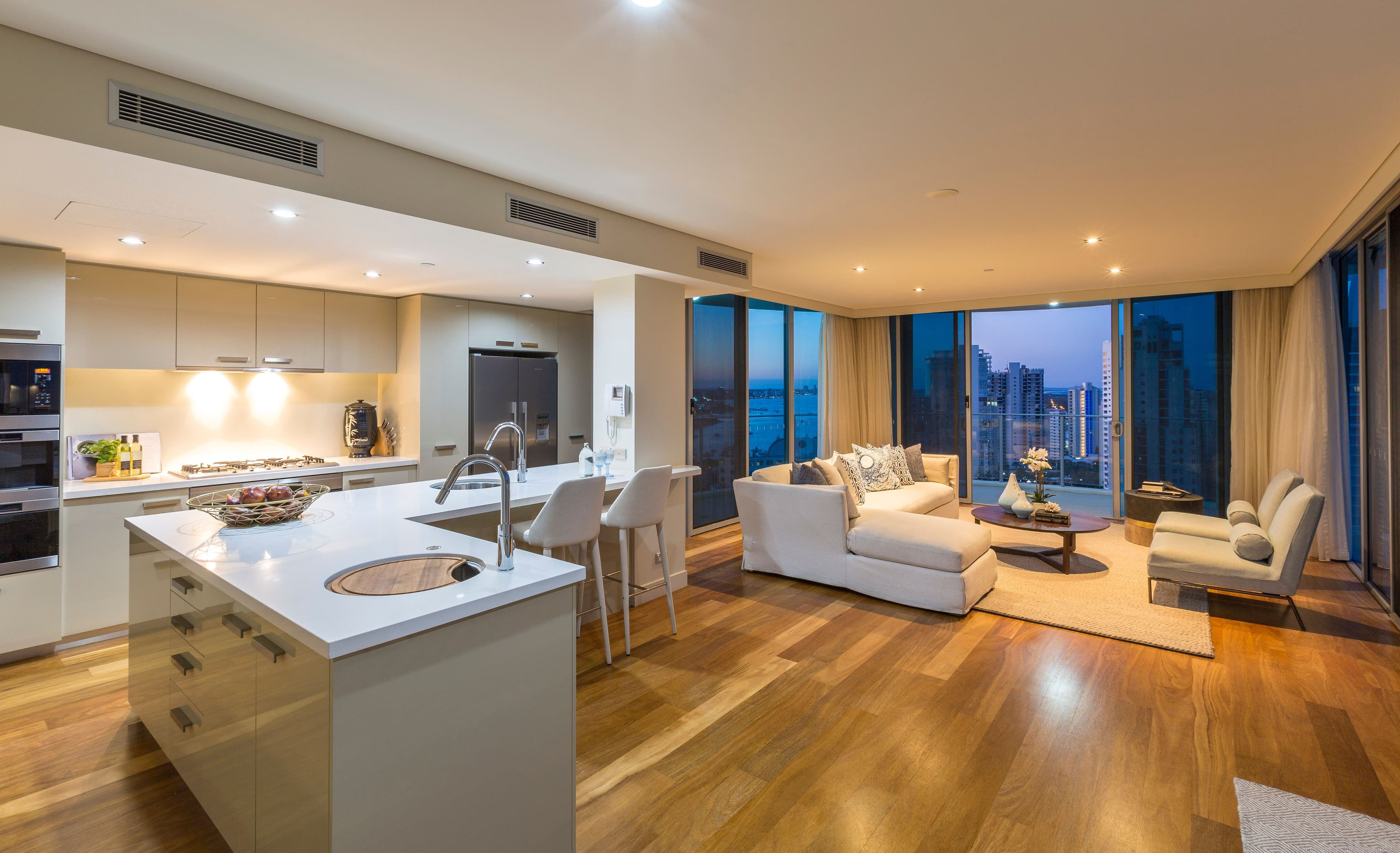 25 Breaker Street, Main Beach QLD 4217, Main Beach - Thumbnail 4