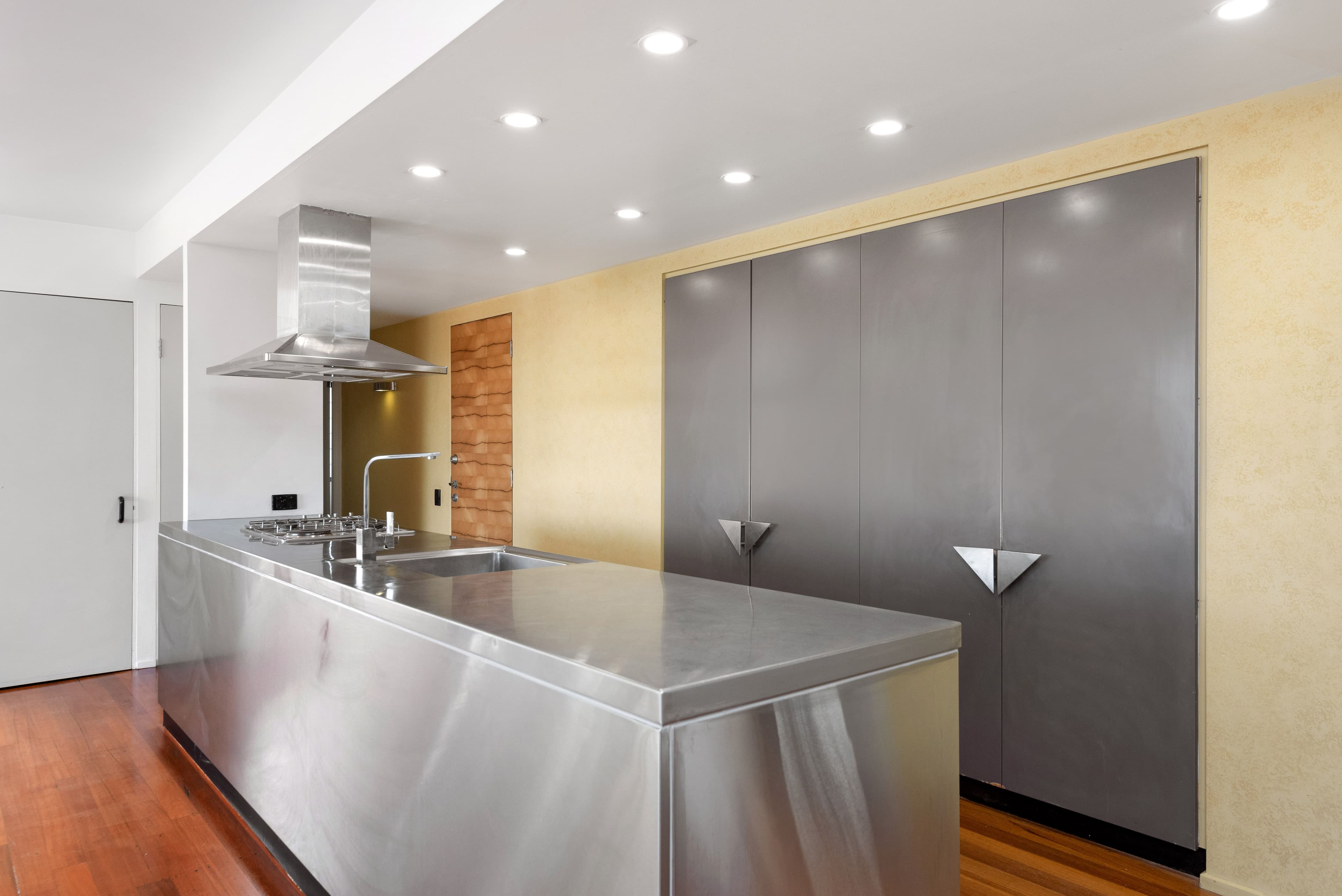 16 Westbury Street, Red Hill QLD 4059, Red Hill - Thumbnail 5
