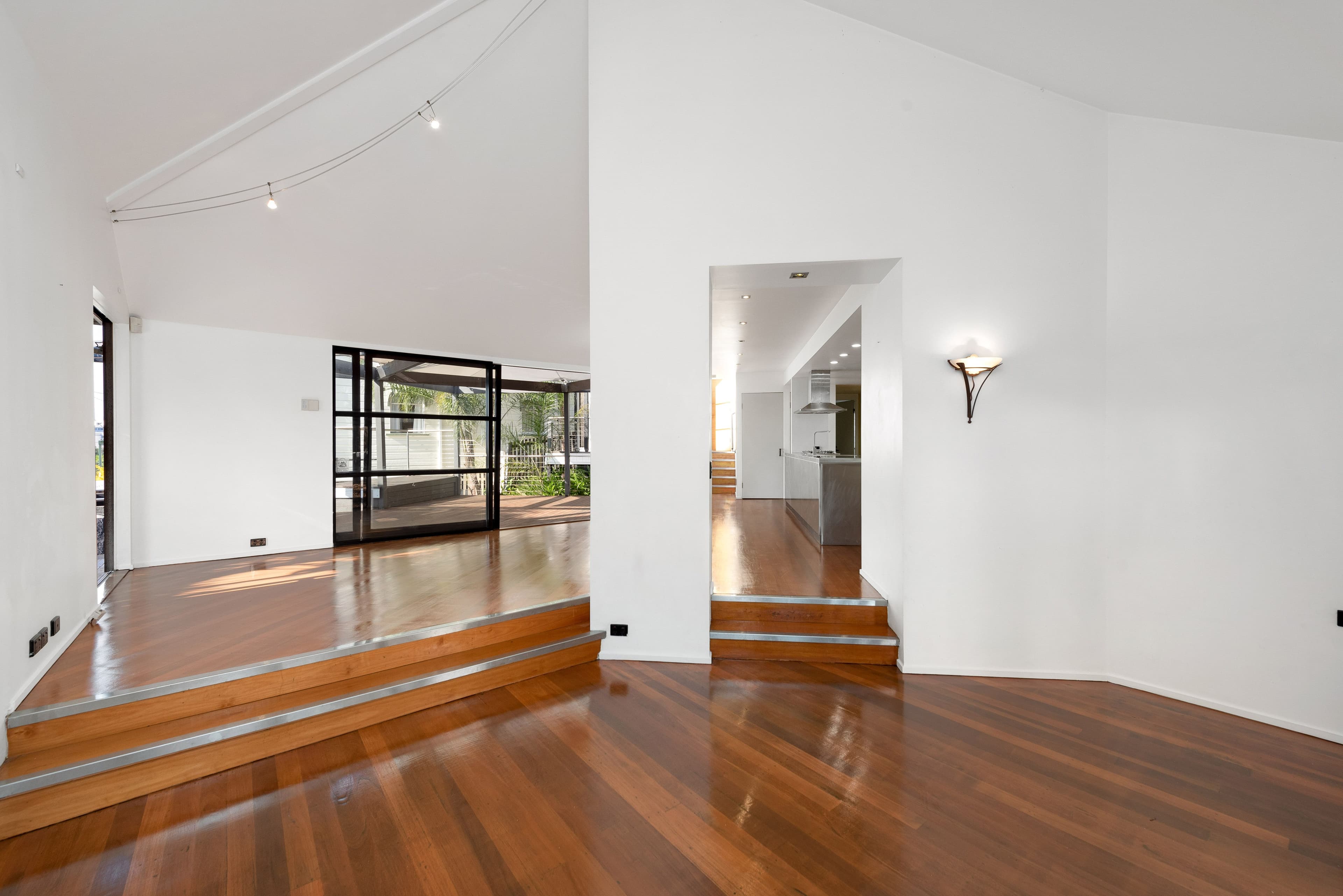 16 Westbury Street, Red Hill QLD 4059, Red Hill - Thumbnail 7