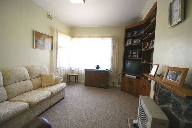 36 Egerton Street, BLANCHETOWN SA 5357, Blanchetown - Thumbnail 2