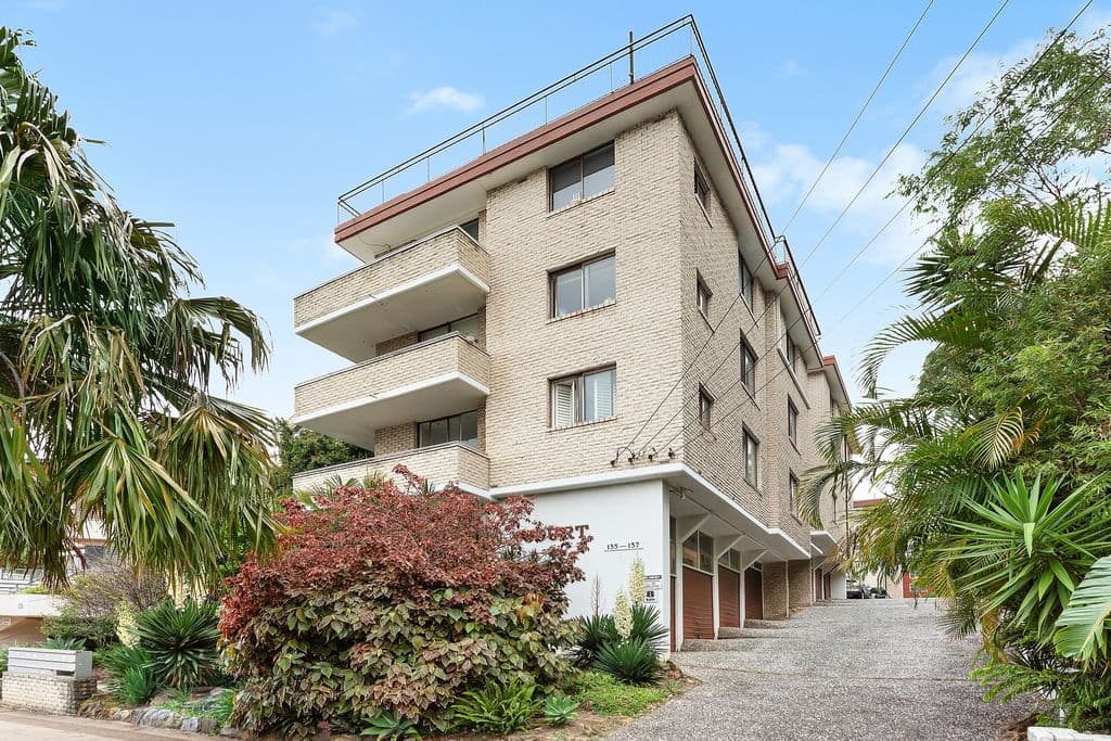 16/135-137 Coogee Bay Road, Coogee - Image 1