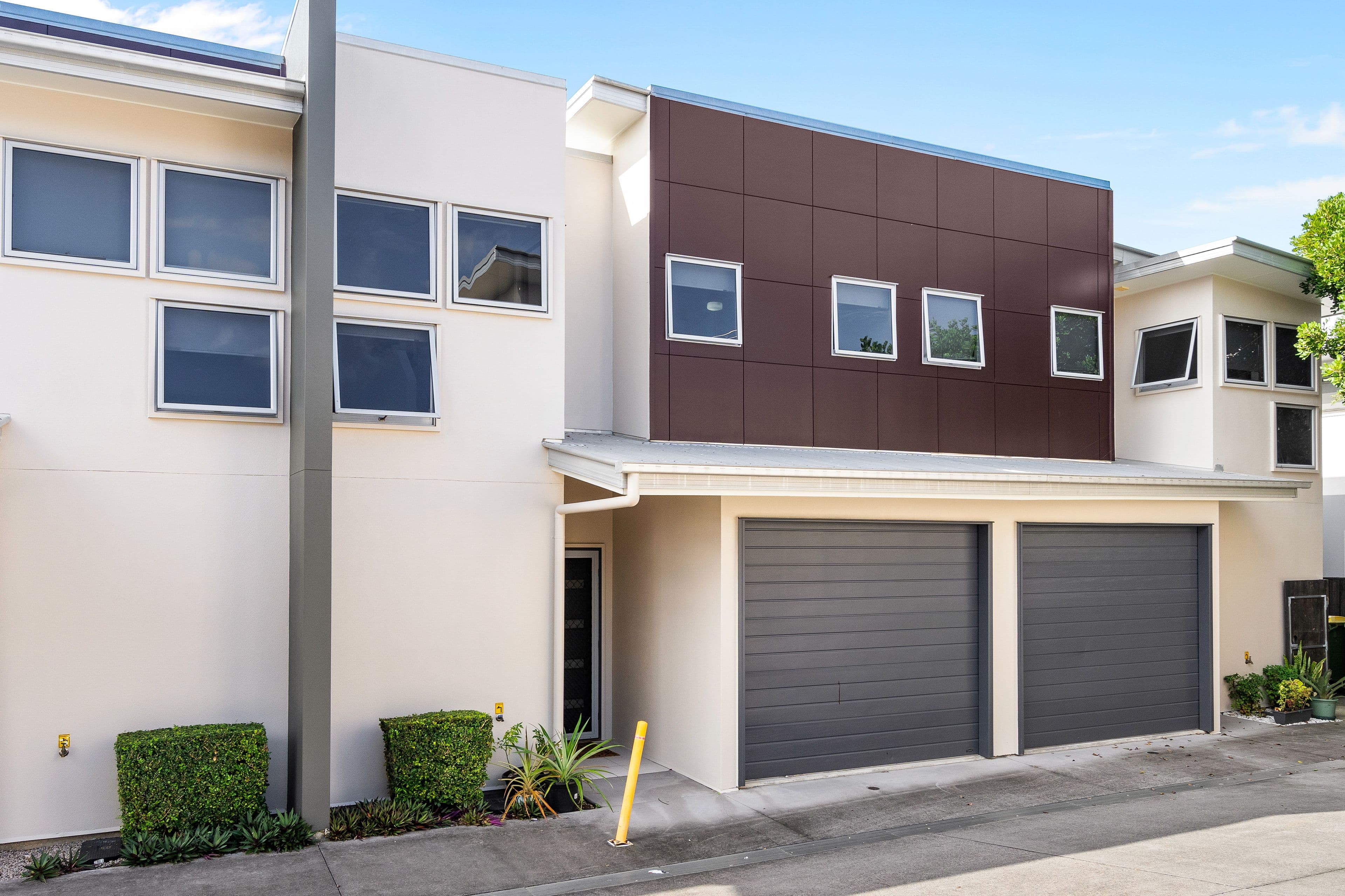 15 Binkar Street, Chermside QLD 4032, Chermside - Thumbnail 2