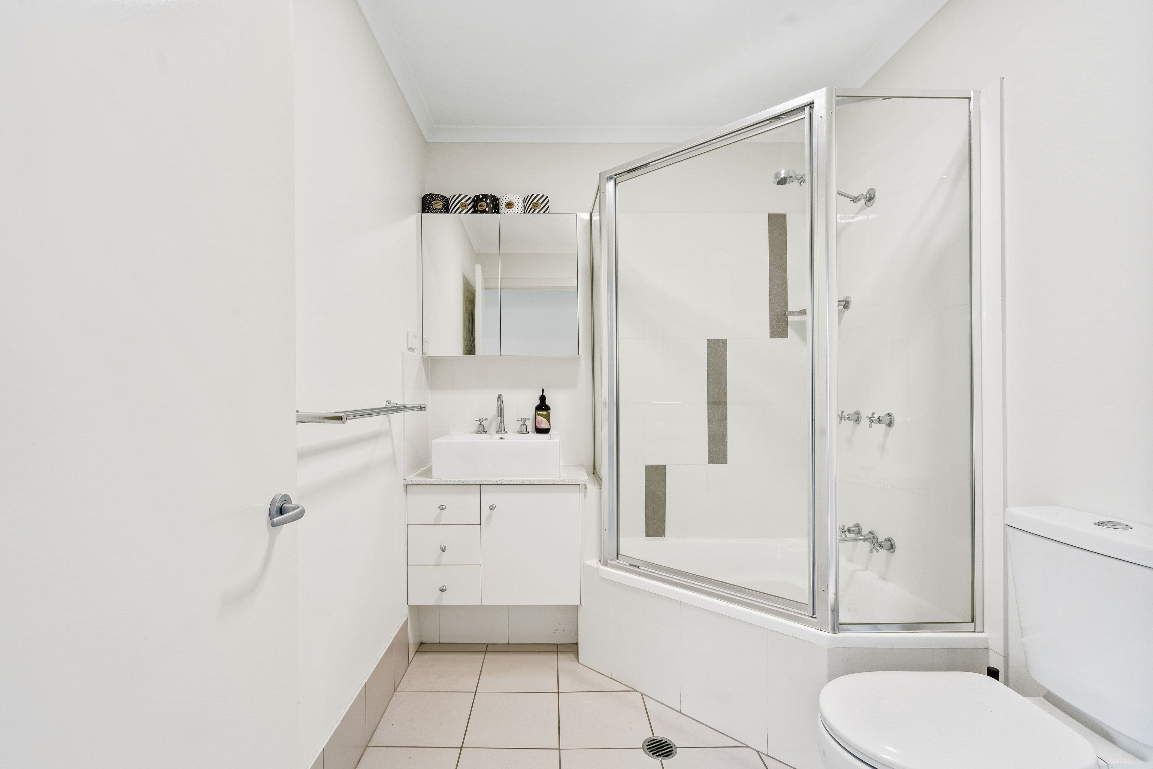 15 Binkar Street, Chermside QLD 4032, Chermside - Thumbnail 7