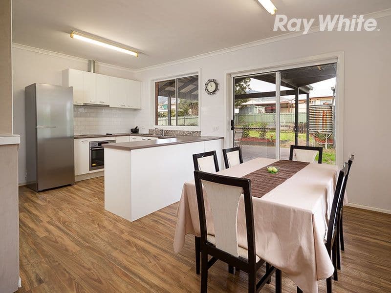 6 Tooma Street, Tallangatta VIC 3700, Tallangatta - Thumbnail 5