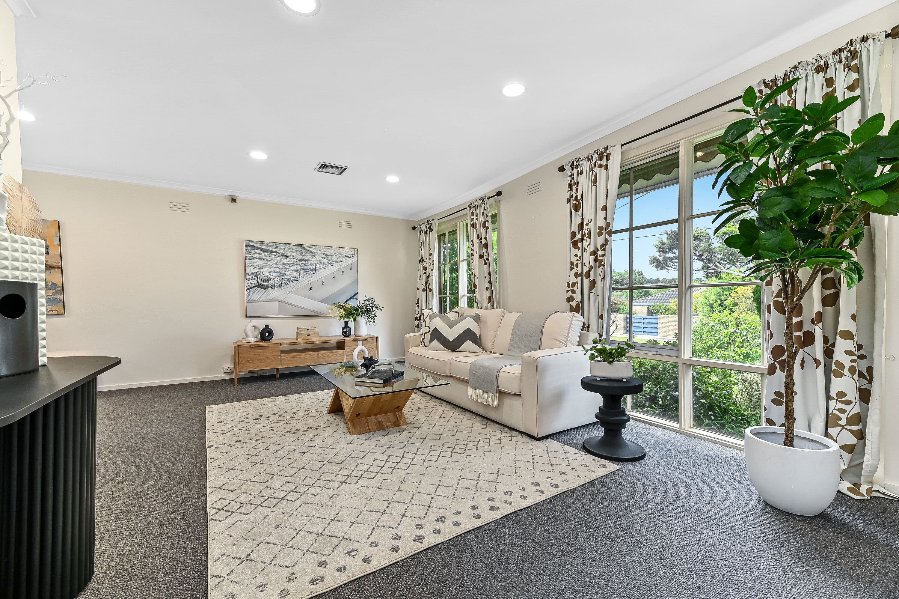 11 Honeysuckle Avenue, Wheelers Hill VIC 3150, Wheelers Hill - Thumbnail 3