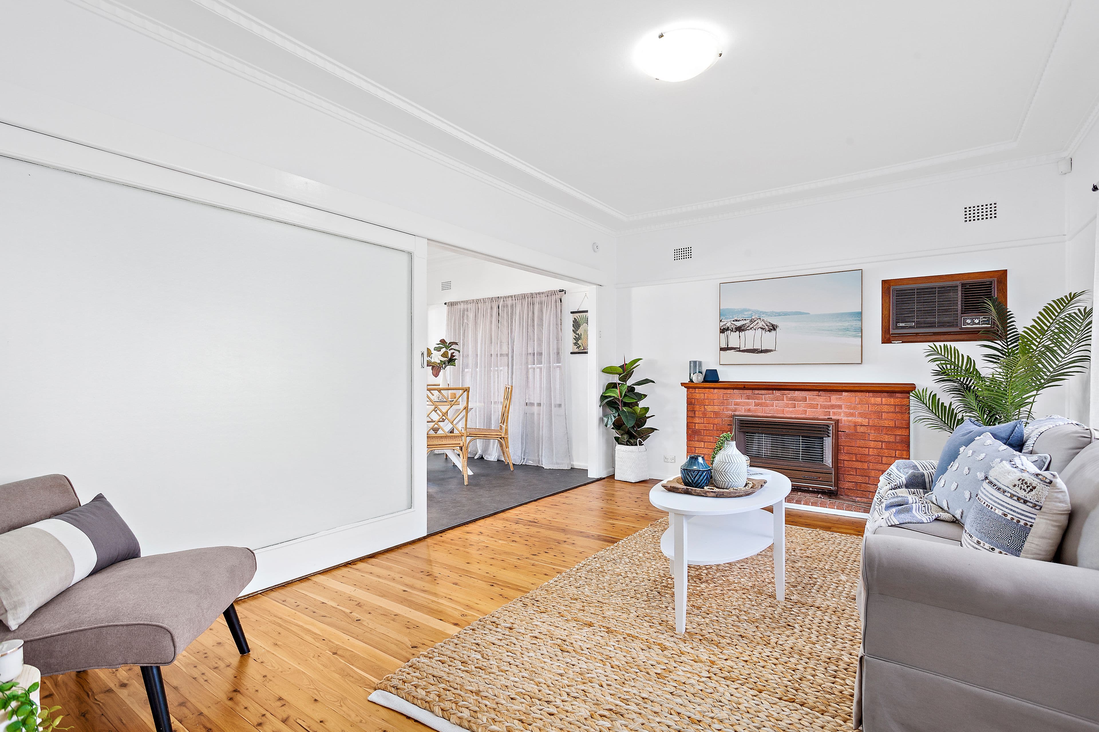 37 Park Crescent, Oak Flats - Thumbnail 4