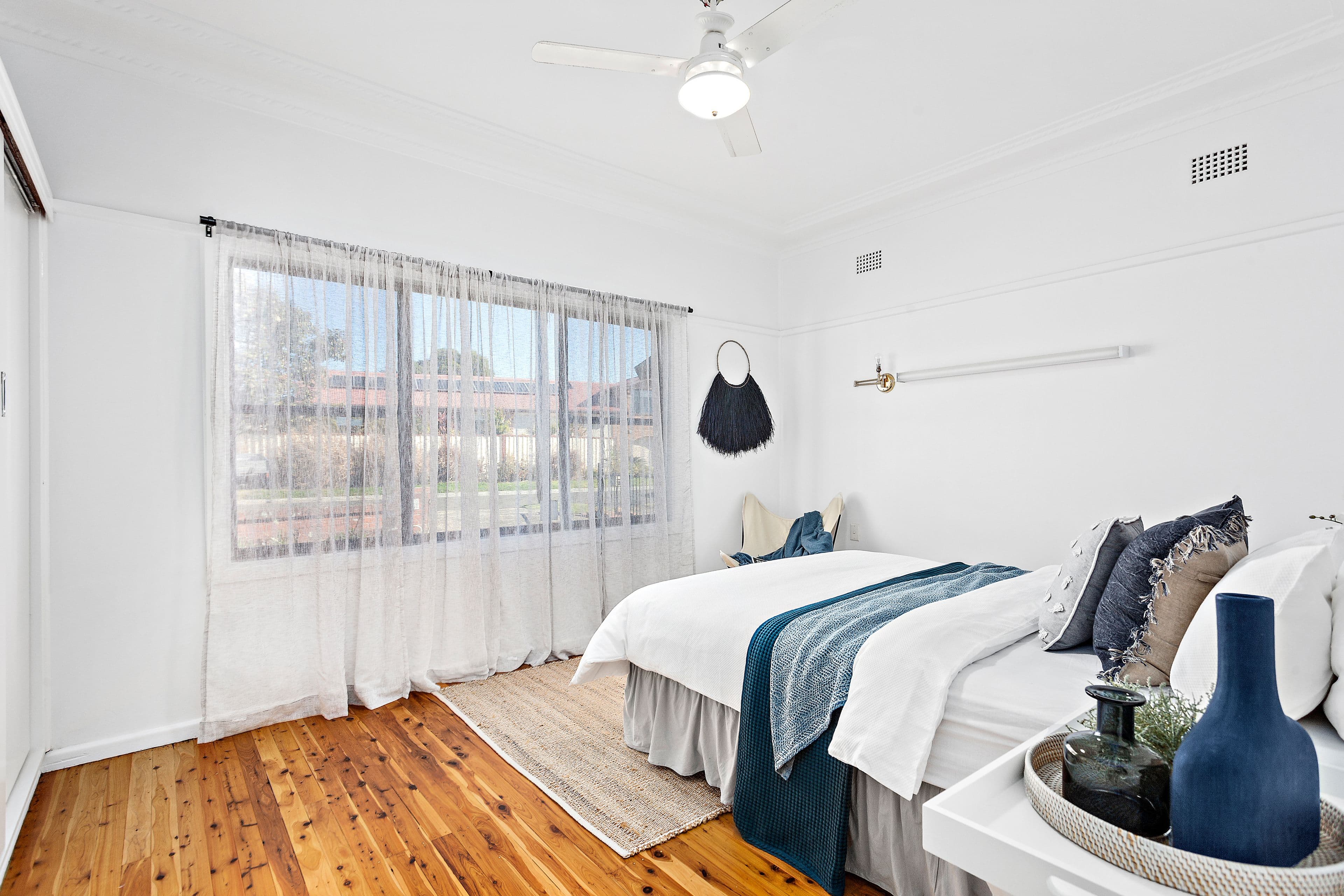 37 Park Crescent, Oak Flats - Thumbnail 6
