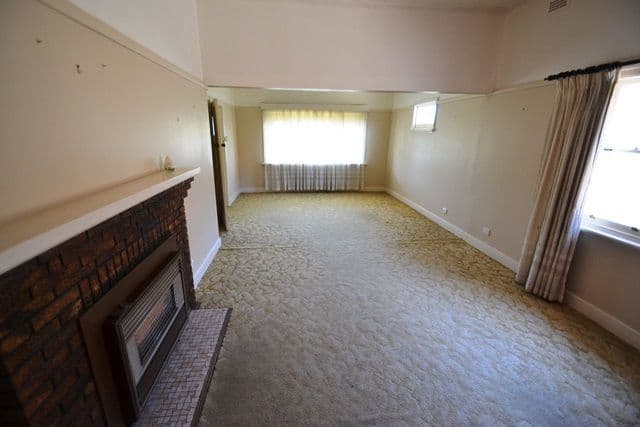 17 Crawford Street, SEYMOUR VIC 3660, Seymour - Thumbnail 4