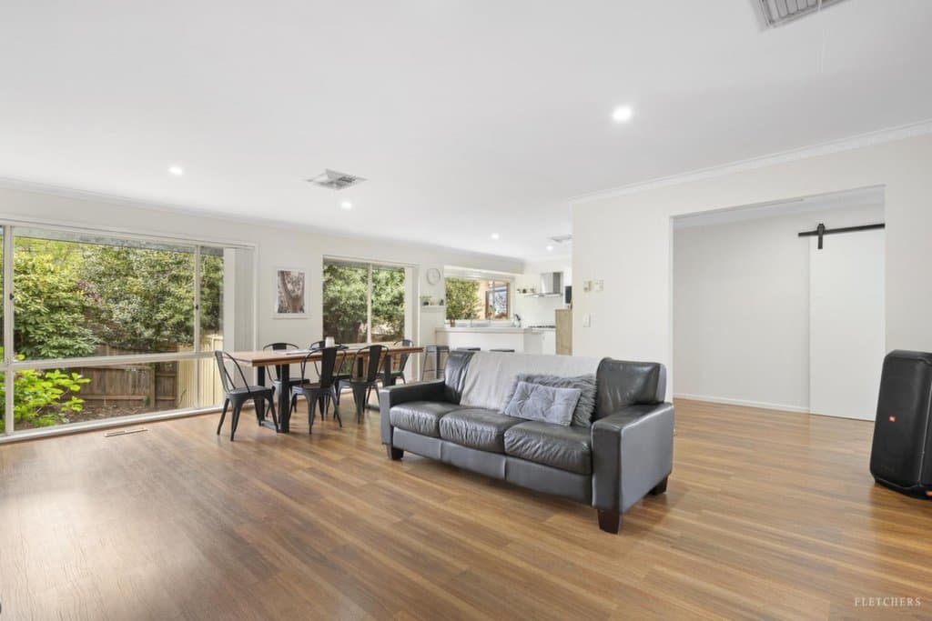16 Saddleback Ridge, Chirnside Park - Thumbnail 4