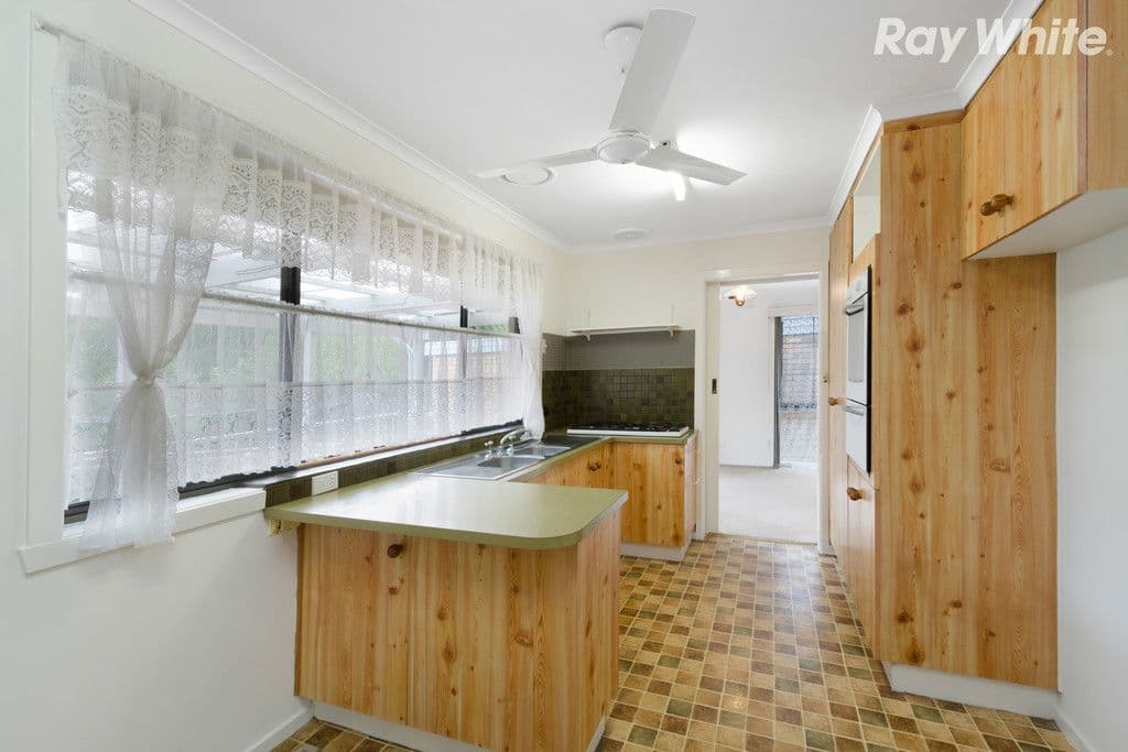 19 Edenhope Street, Kilsyth VIC 3137, Kilsyth - Thumbnail 2