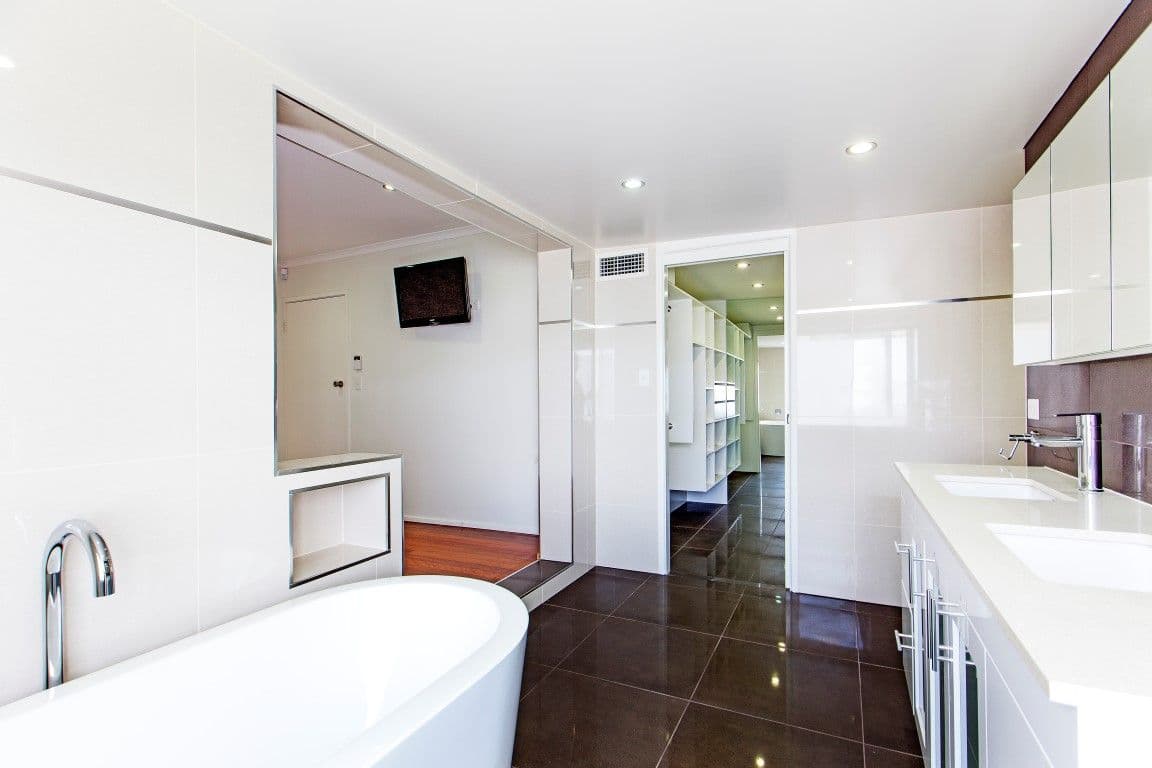 40 Joachim Street, HOLLAND PARK WEST QLD 4121, Holland Park West - Thumbnail 3