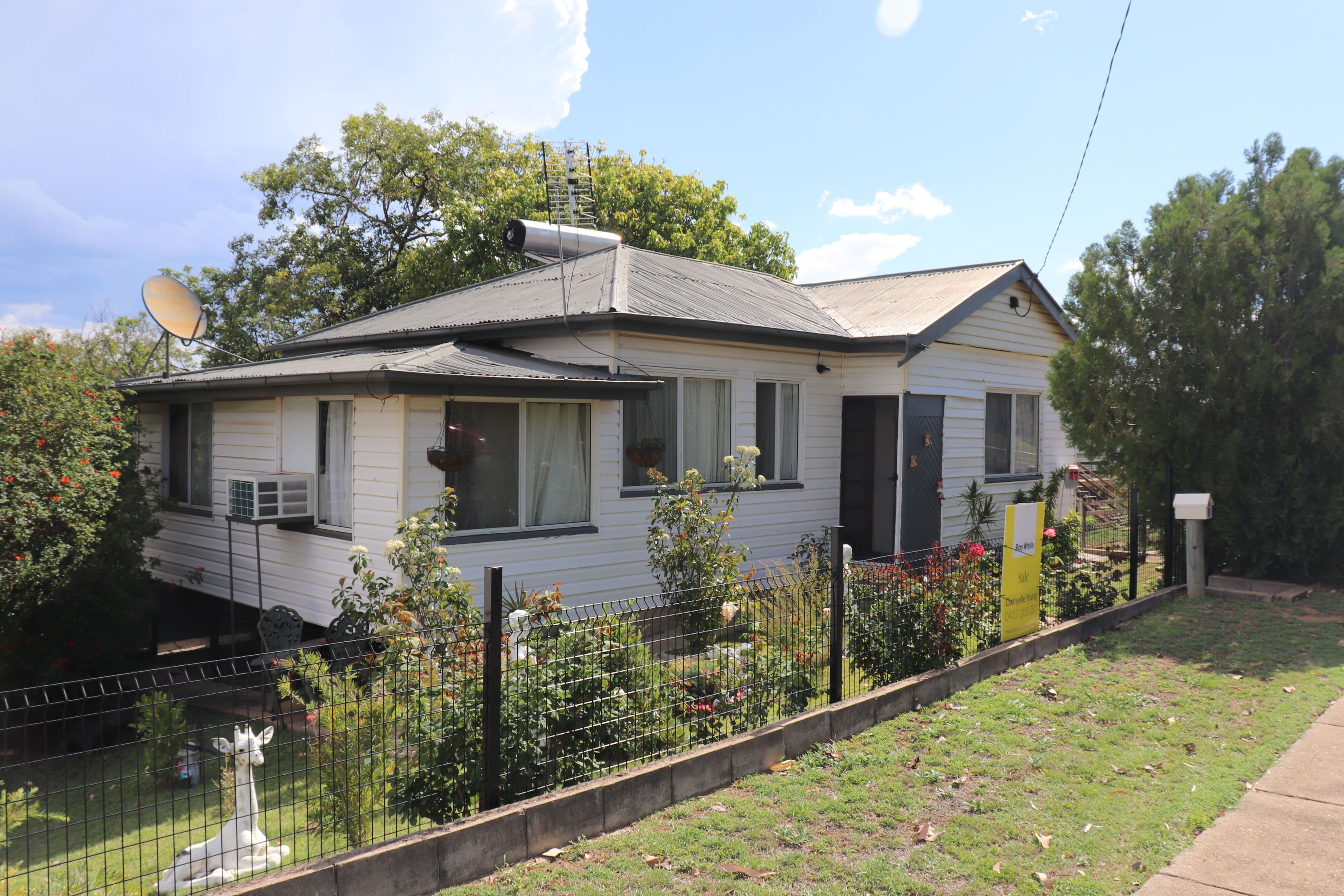 88 Lyons Street, Mundubbera QLD 4626, Mundubbera - Image 1