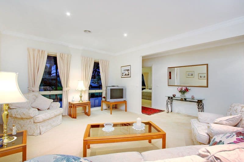 11 Kathleen Crescent, MORNINGTON VIC 3931, Mornington - Thumbnail 3