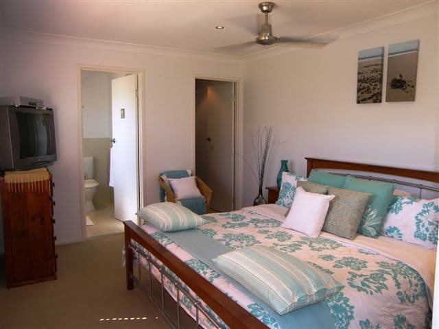 10 Firmin Court, MERMAID WATERS QLD 4218, Mermaid Waters - Thumbnail 6