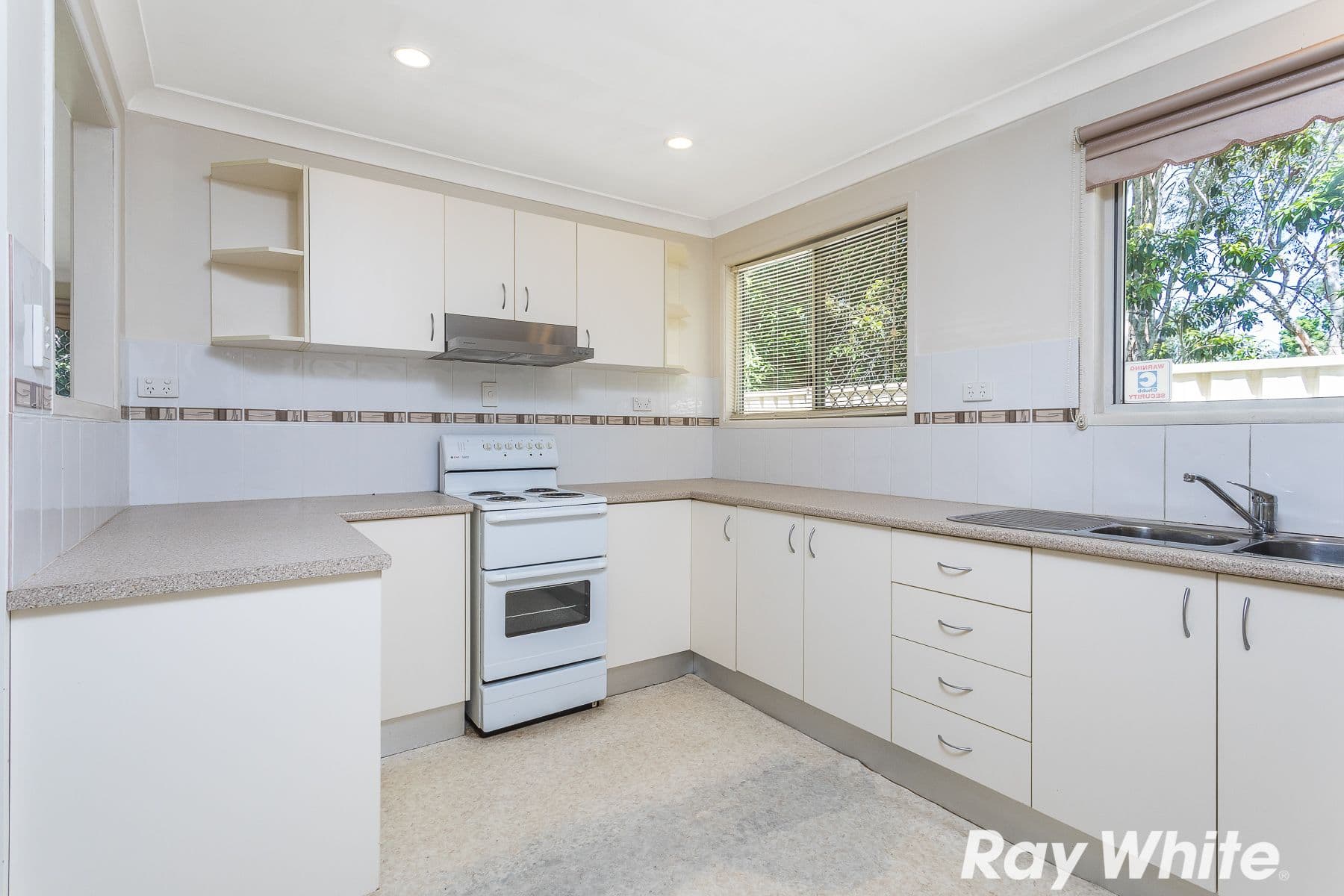 35 Blazey Street, Kallangur QLD 4503, Kallangur - Thumbnail 7