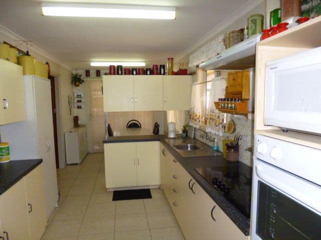 17 Sixth Street, LOXTON SA 5333, Loxton - Thumbnail 4