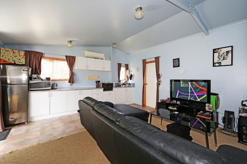 23 Quiberon Street, Nowra NSW 2541, Nowra - Thumbnail 8