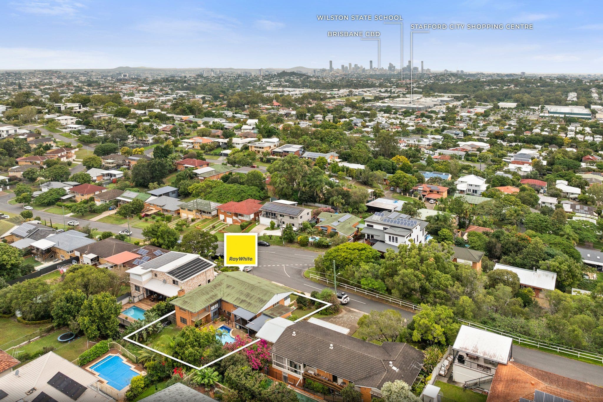 19 Caratel Street, Stafford Heights QLD 4053, Stafford Heights - Thumbnail 2