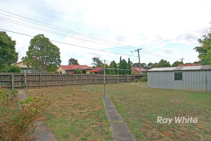 21 Chestnut Road, DOVETON VIC 3177, Doveton - Thumbnail 8
