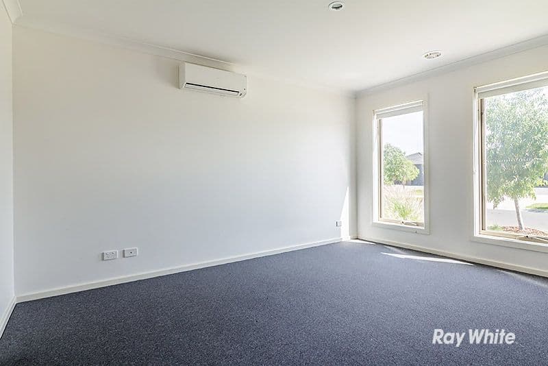 20 Glenelg Street, Clyde North VIC 3978, Clyde North - Thumbnail 2