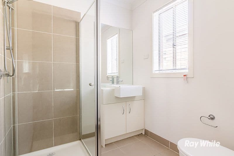 20 Glenelg Street, Clyde North VIC 3978, Clyde North - Thumbnail 3