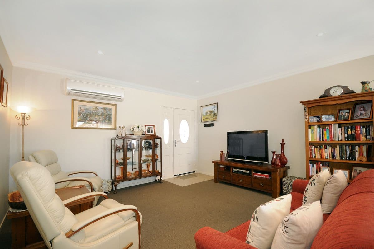 169 Alderley Street, CENTENARY HEIGHTS QLD 4350, Centenary Heights - Thumbnail 2