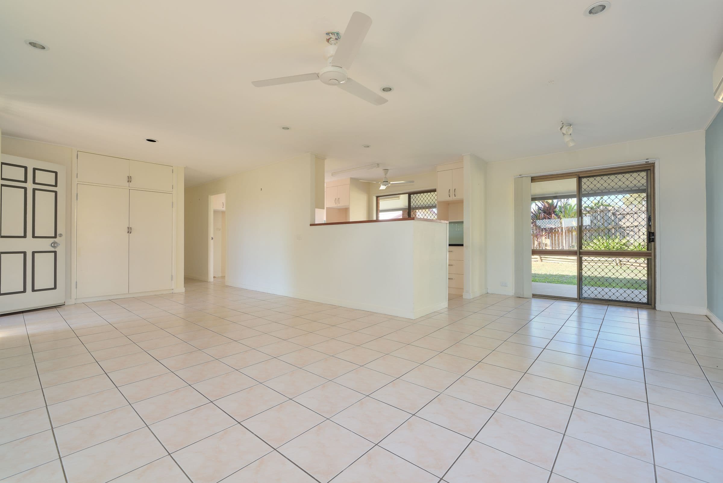 4 Intrepid Street, Clinton QLD 4680, Clinton - Thumbnail 2