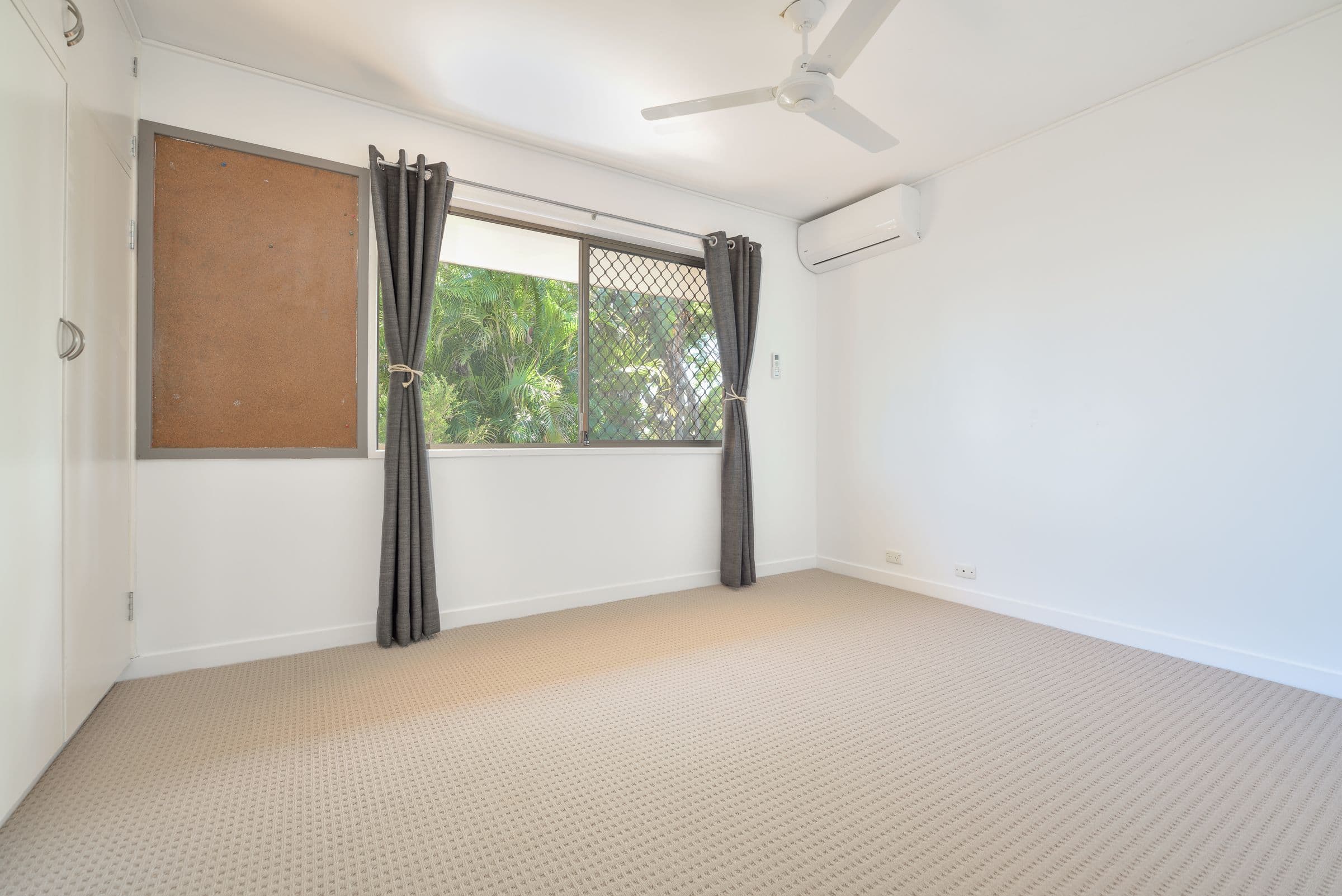 4 Intrepid Street, Clinton QLD 4680, Clinton - Thumbnail 8