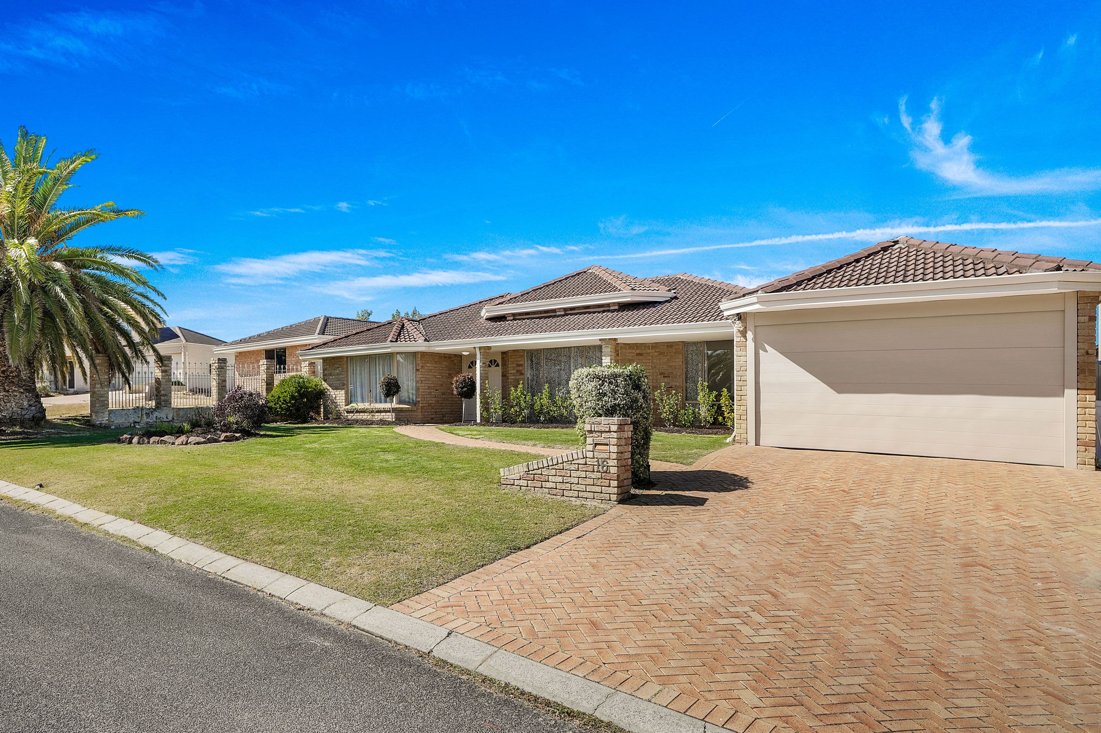 16 Kirribilli Court, Kallaroo WA 6025, Kallaroo - Image 1