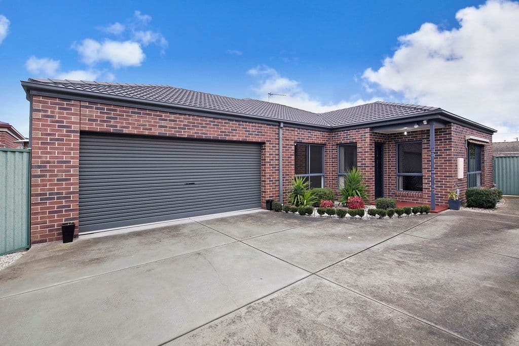 19 Westcliffe Crescent, Sebastopol VIC 3356, Sebastopol - Image 1