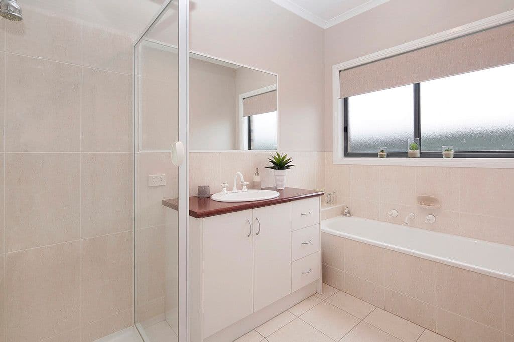 19 Westcliffe Crescent, Sebastopol VIC 3356, Sebastopol - Thumbnail 6