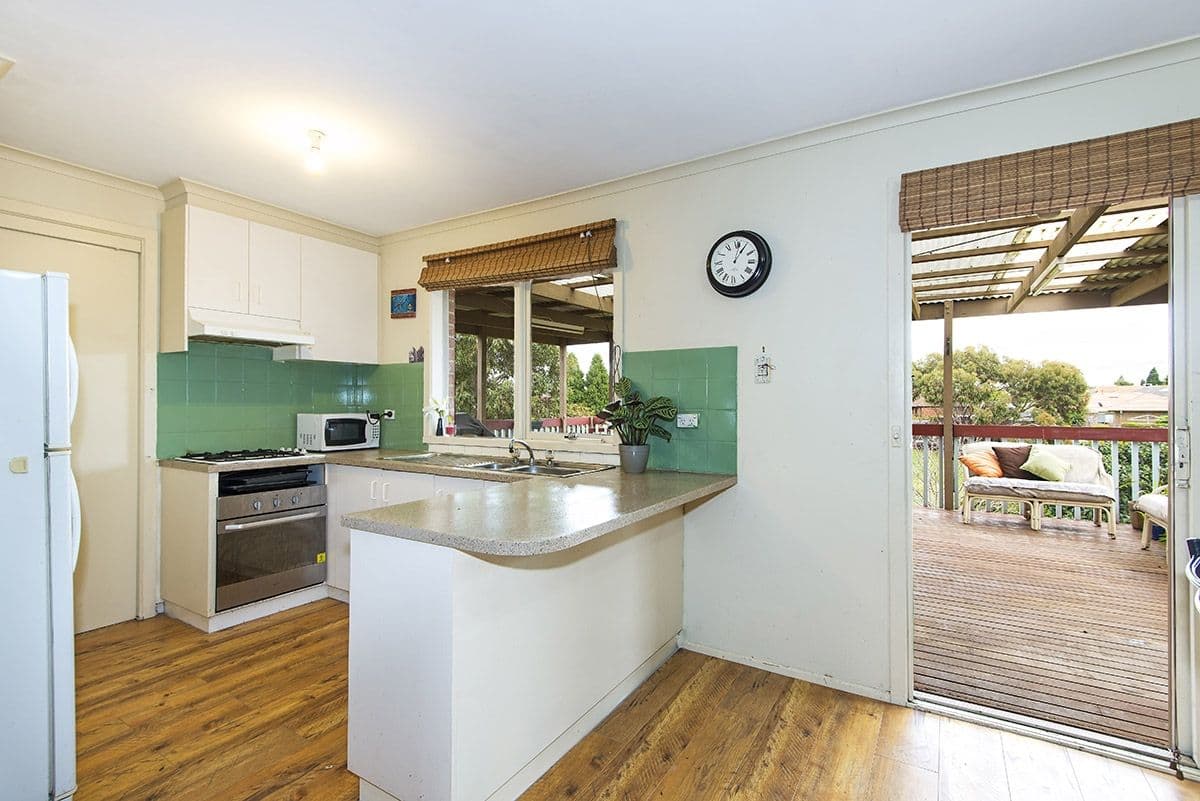 47 Bowman Drive, MILL PARK VIC 3082, Mill Park - Thumbnail 2
