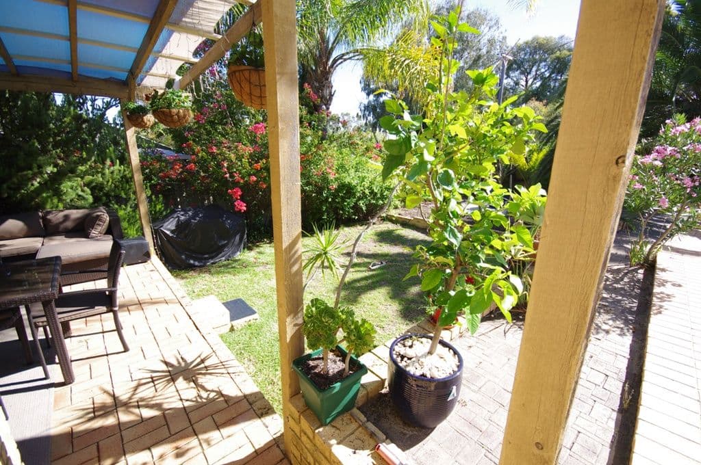 30 Rochford Way, Girrawheen WA 6064, Girrawheen - Thumbnail 4