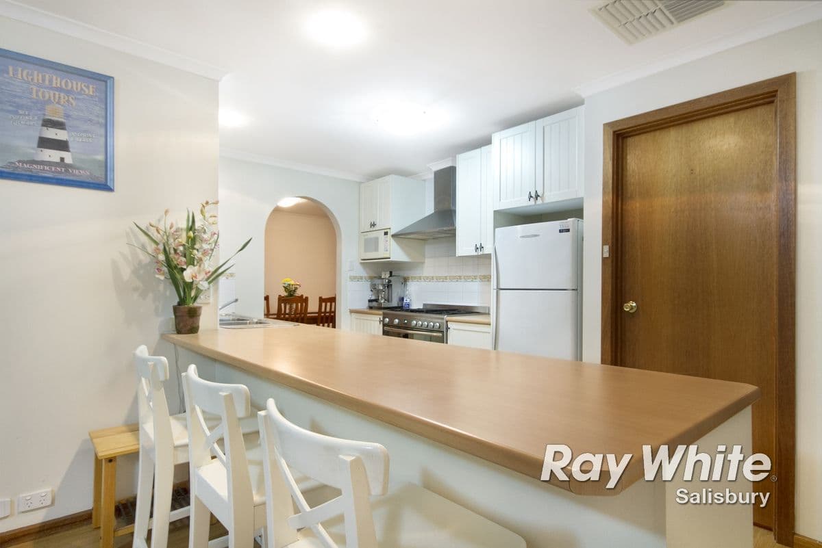 6 Barker Road, GULFVIEW HEIGHTS SA 5096, Gulfview Heights - Thumbnail 5