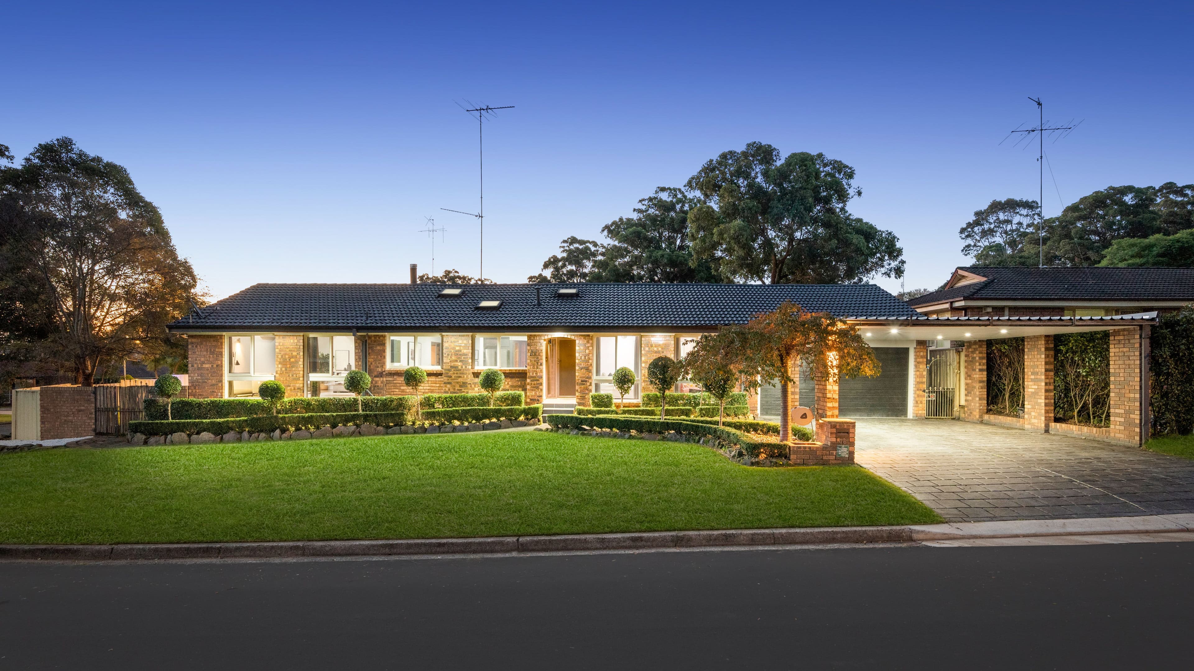 36 Pinaroo Crescent, Bradbury NSW 2560, Bradbury - Image 1