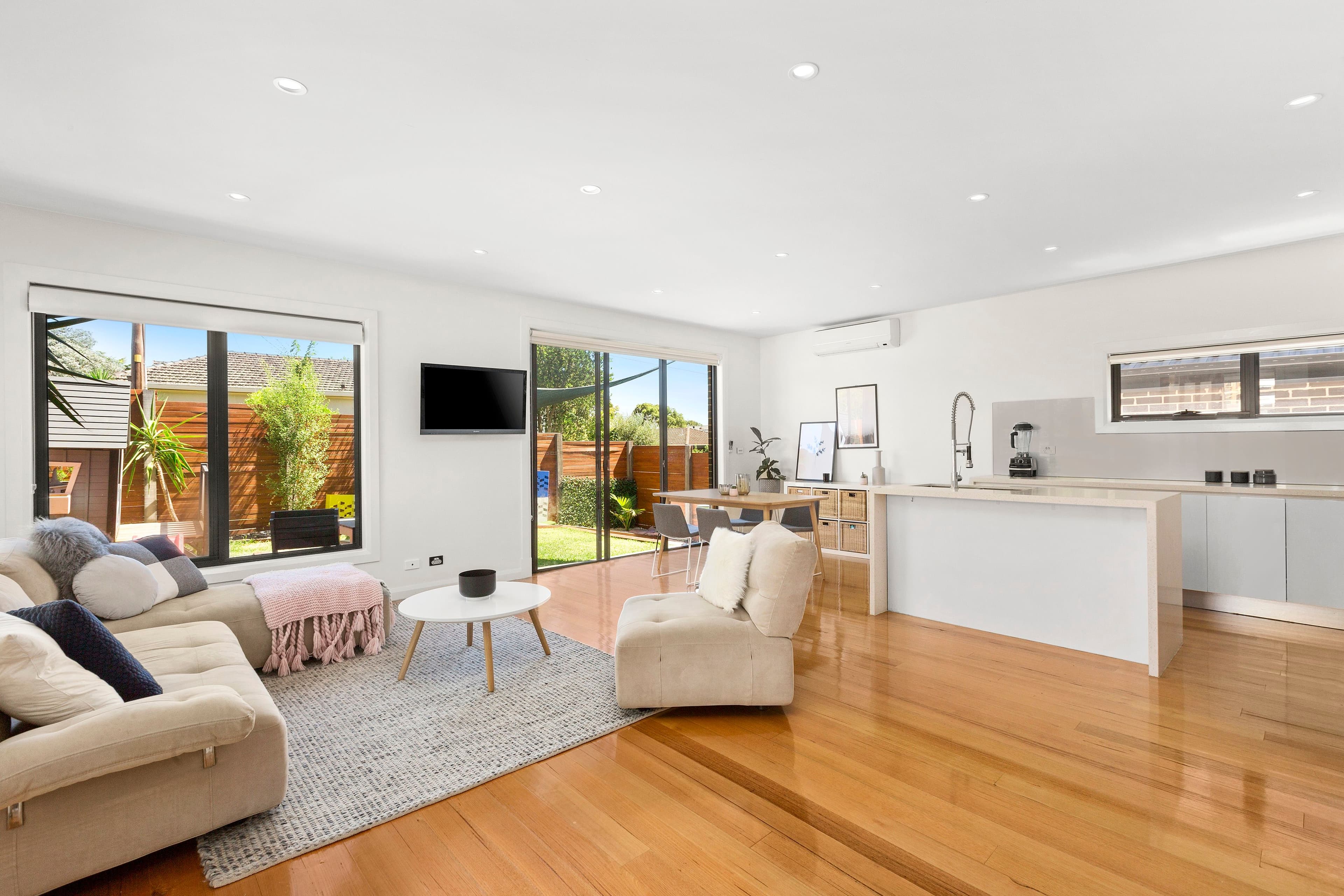 49 Lowan Avenue, Templestowe Lower VIC 3107, Templestowe Lower - Thumbnail 2