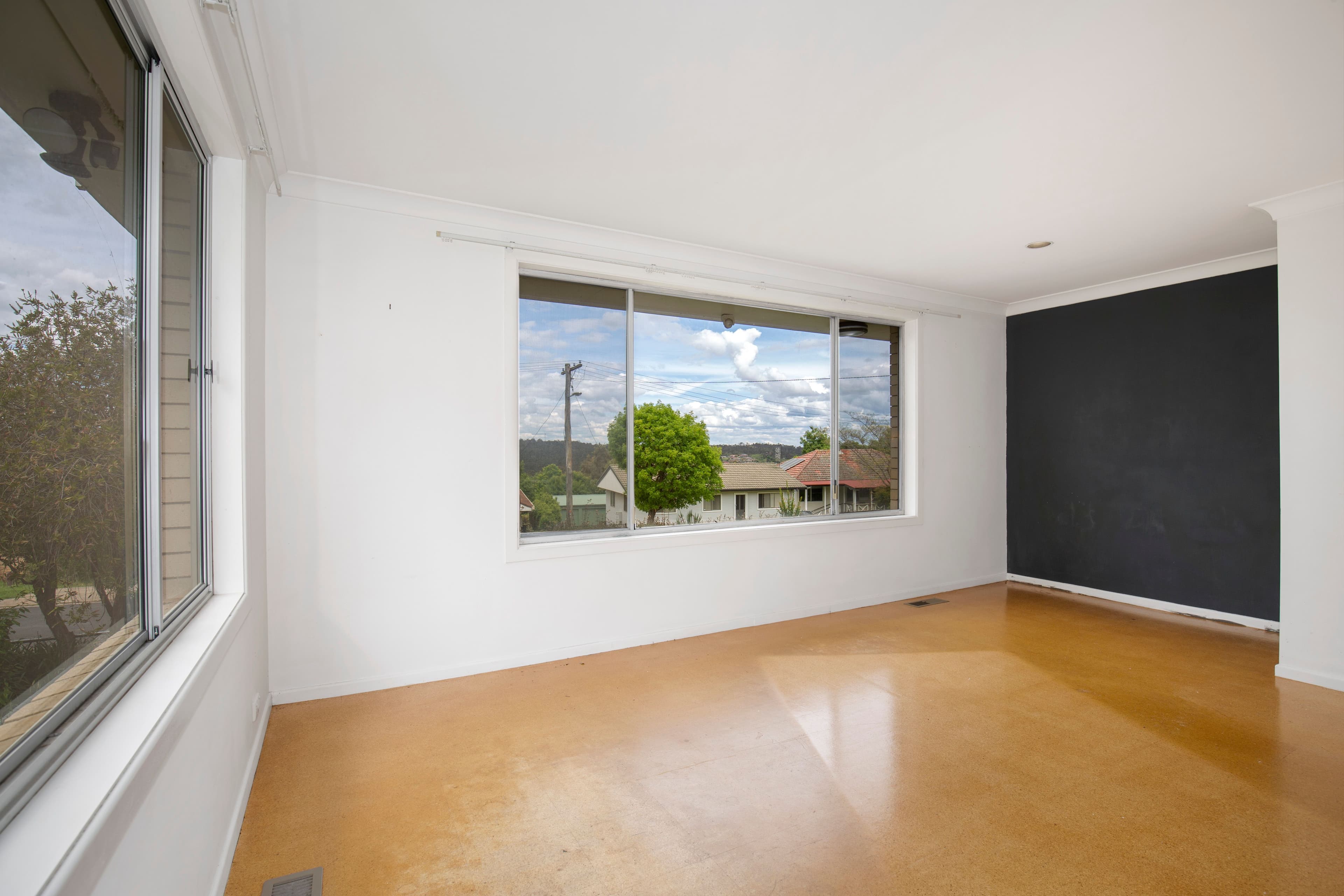 8 Curtis Street, Armidale NSW 2350, Armidale - Thumbnail 4
