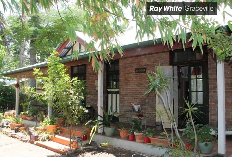 43 Strong Avenue, GRACEVILLE QLD 4075, Graceville - Image 1