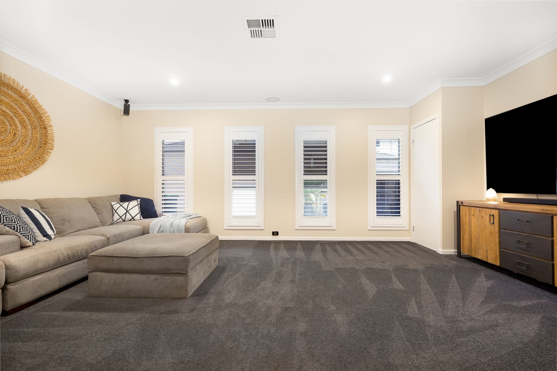 28 Pebble Beach Drive, Windaroo QLD 4207, Windaroo - Thumbnail 8