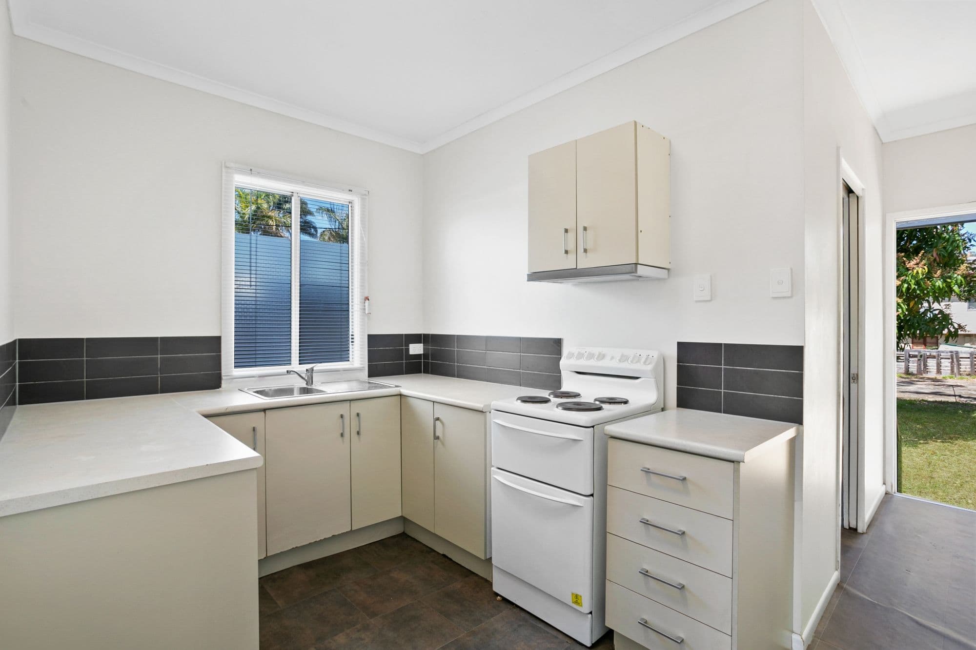 86 Beaufort Place, Deception Bay QLD 4508, Deception Bay - Thumbnail 4