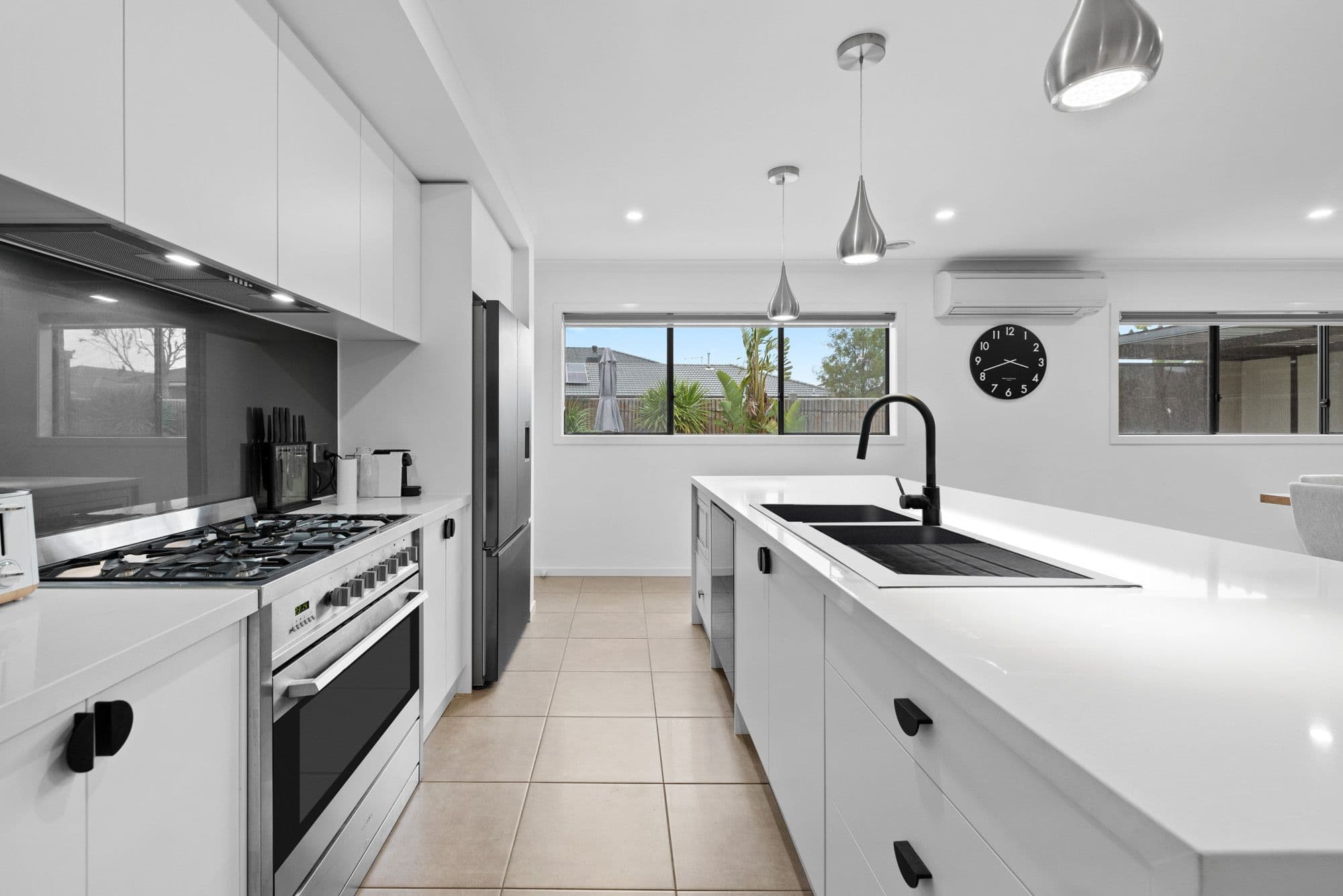 42 Powlett Street, Werribee VIC 3030, Werribee - Thumbnail 3