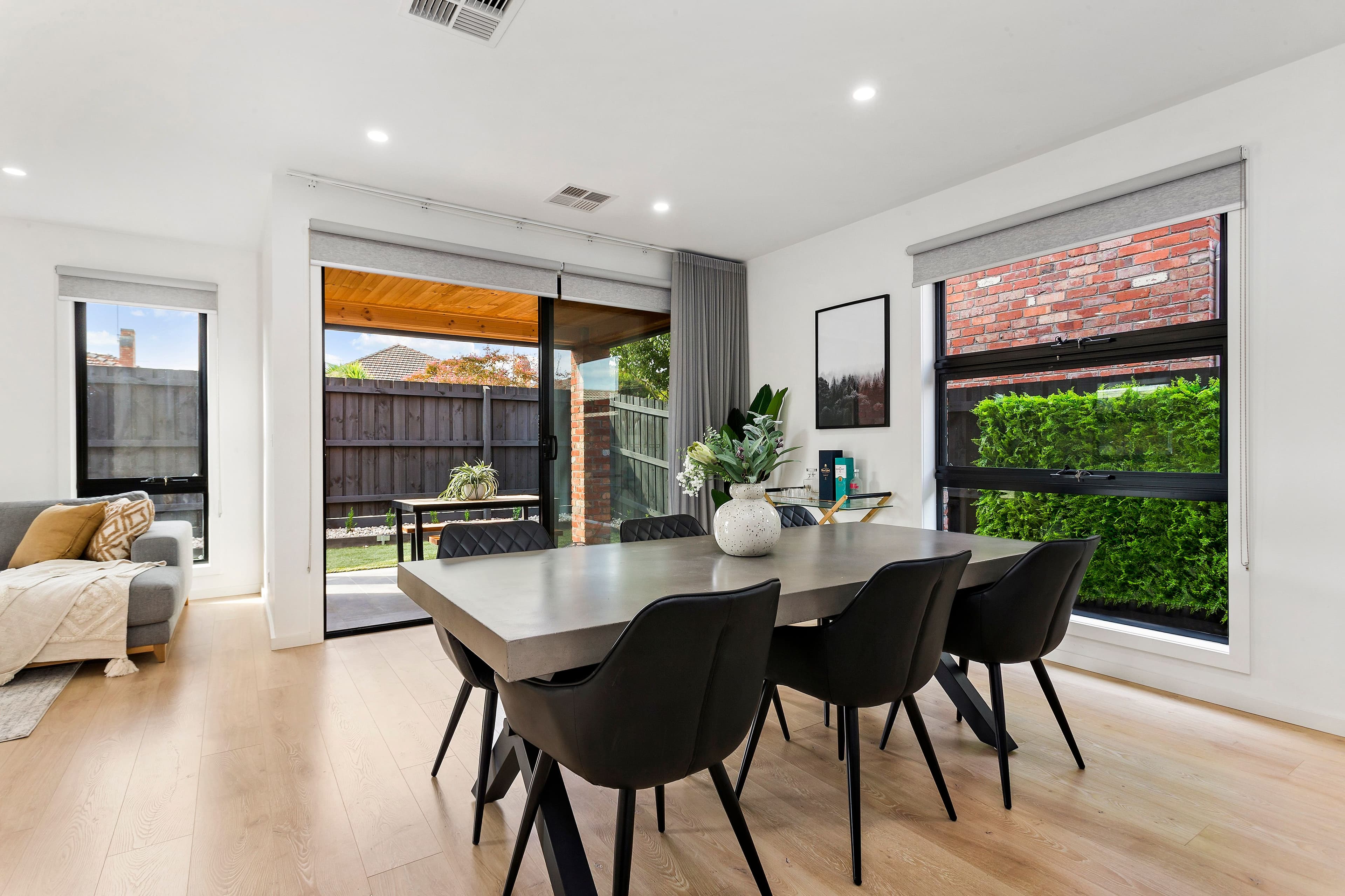 16 Army Avenue, Reservoir VIC 3073, Reservoir - Thumbnail 3
